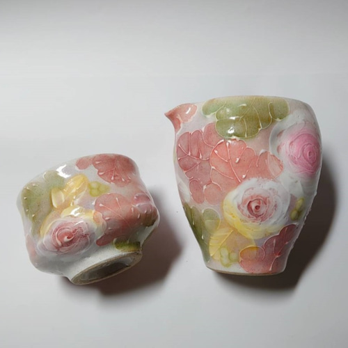 【新品・未使用】工房ゆずりは　釉彩ローズ　片口　酒器　陶器　贈り物 工房ゆずりは 釉彩ローズ 徳利 酒器 徳利 花瓶 贈り物 工房ゆずりは