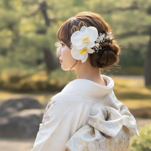 凛と咲く胡蝶蘭の髪飾り② 結婚式 成人式 胡蝶蘭 和装 振袖 卒業式 白