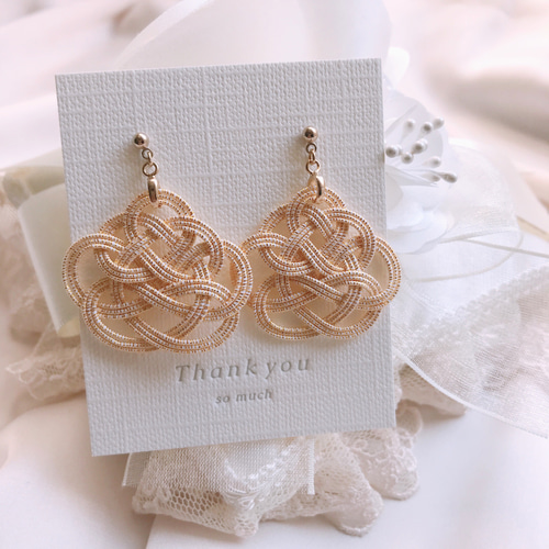 水引 和風 ピアス ♡ 成人式 ・ 卒業式 ・ 七五三 ママ にぴったり