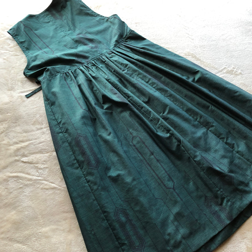 アンティーク大島紬のカシュクールジャンパースカート ジレ 緑 着物 ...