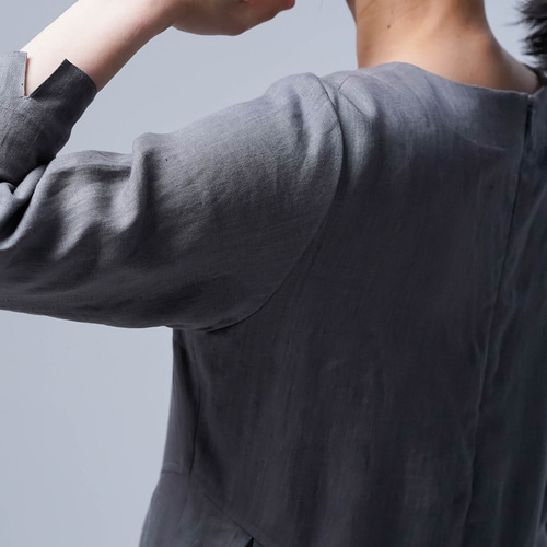 wafu】リネンワンピース 上半身貧相党 いさわサイズ 鍵盤タックドレス