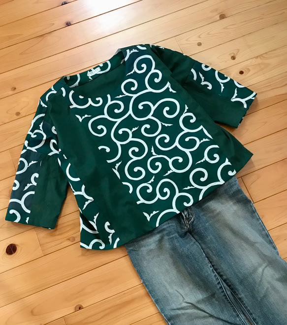 唐草風呂敷リメイク オールシーズン着られる ゆったりトップス  
