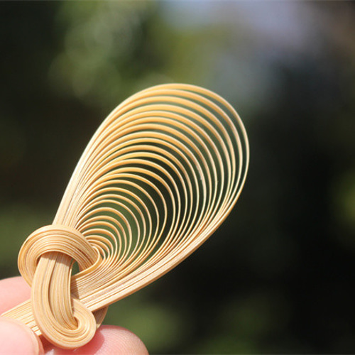 竹ブローチ アクセサリー レトロな魅力 竹の胸飾り ペンダント