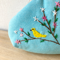 がま口 ポーチ 刺繍 トルコ ライトブルー 鳥柄 ハンドメイド 4枚目の画像