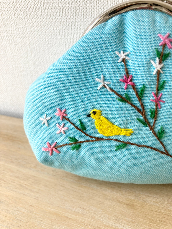 がま口 ポーチ 刺繍 トルコ ライトブルー 鳥柄 ハンドメイド 4枚目の画像