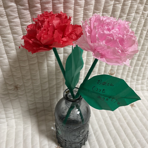 アルバム飾り　母の日　カーネーション　オーダー受付中( ＾∀＾) 壁面飾り 母の日 花束 カーネーション 型紙 LONDON 通販