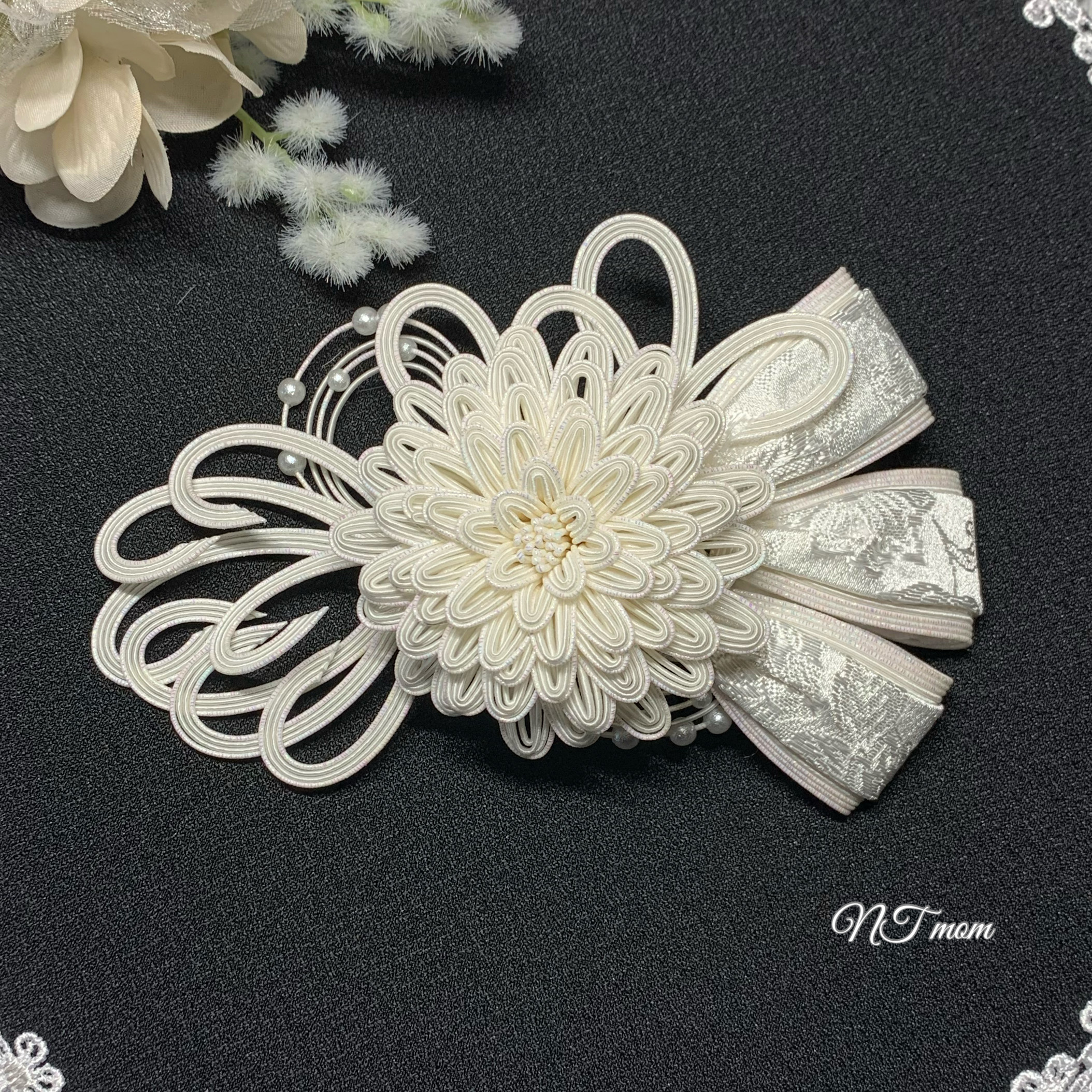 結婚式成人式卒業式・和装水引髪飾り・華一輪・ホワイト