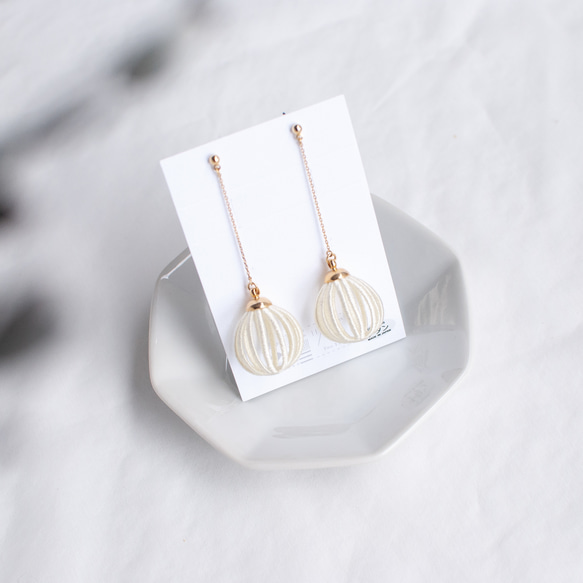 whipped 刺繍ピアス【ホワイト】 ピアス（フック・チェーン） ツヅレ