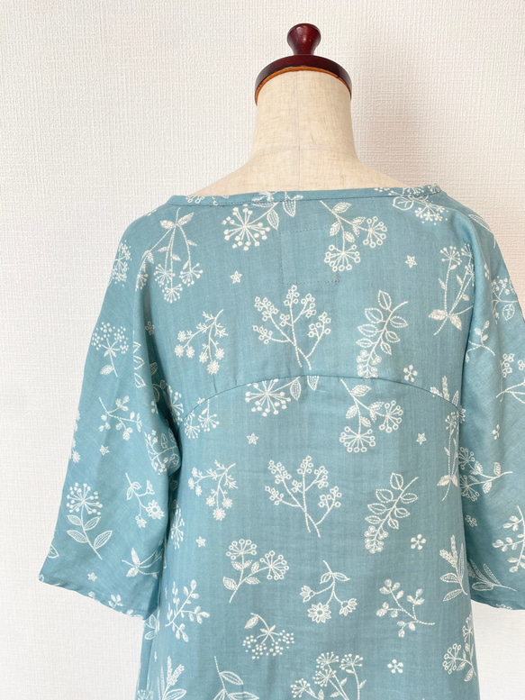 刺繡色調*花朵圖案喇叭連衣裙*柔軟雙層紗*100%日本棉*半袖*淡藍色 第18張的照片