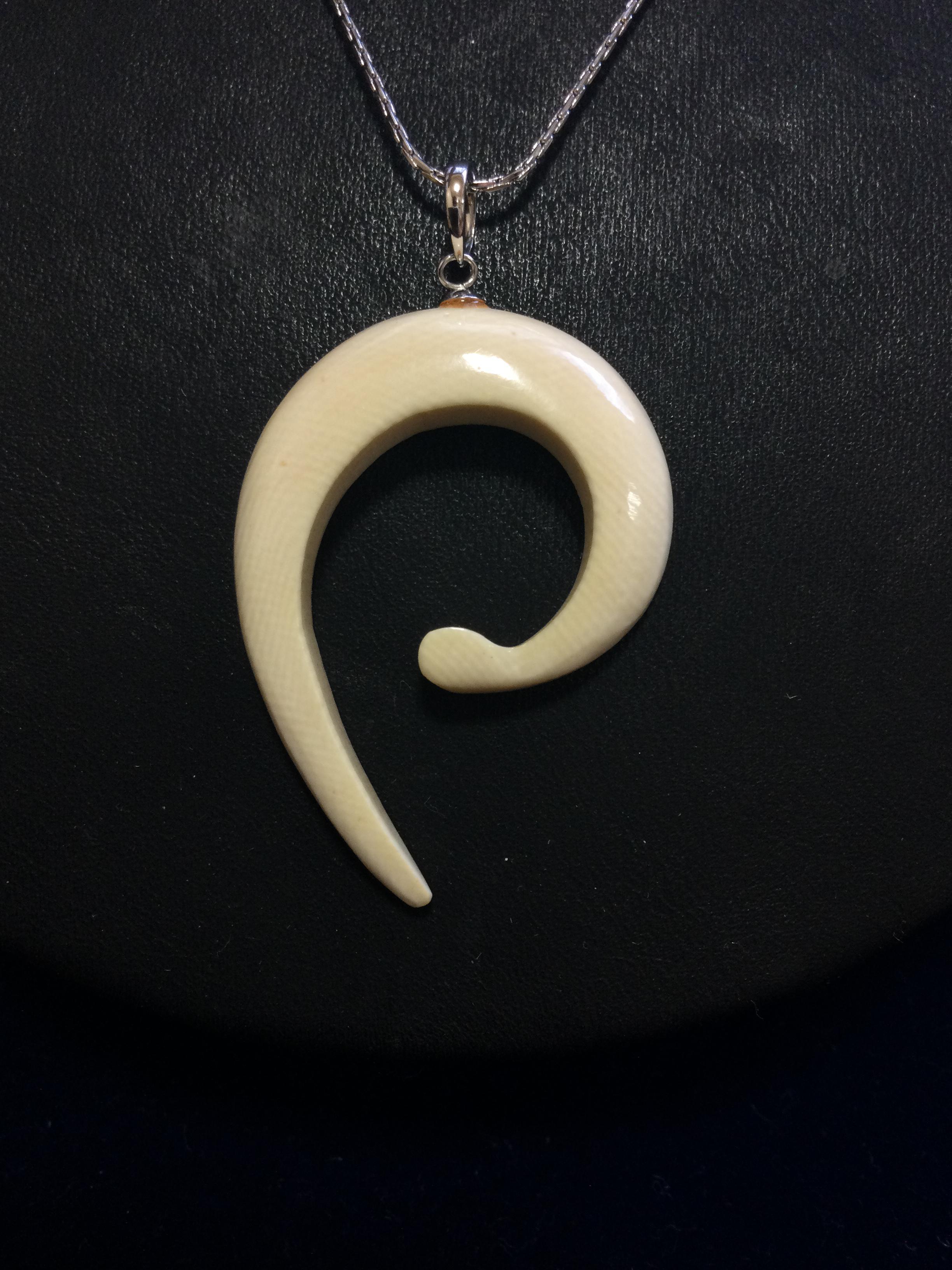 ☆本象牙　ペンダント  A-26 ※