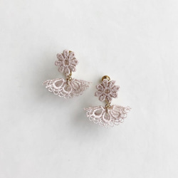 (全3色)Lace flower tassel pierce/earring 3枚目の画像