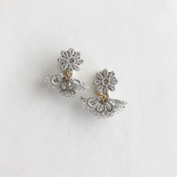 (全3色)Lace flower tassel pierce/earring 4枚目の画像