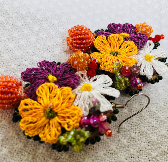 oya刺繍ピアス　　お花畑でキャンディーあげたい　伝統工芸品　1点もの　1125 7枚目の画像