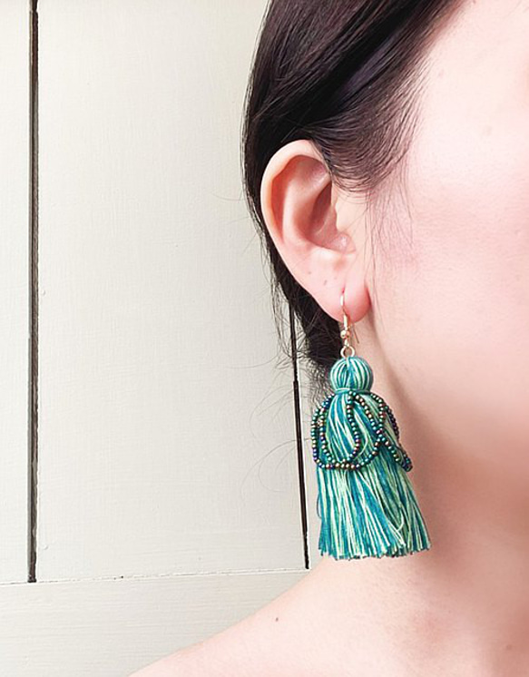 手編棉線流蘇串珠個性耳環  設計飾品 氣質垂墜耳飾 925銀針 Tassel Earrings 第1張的照片