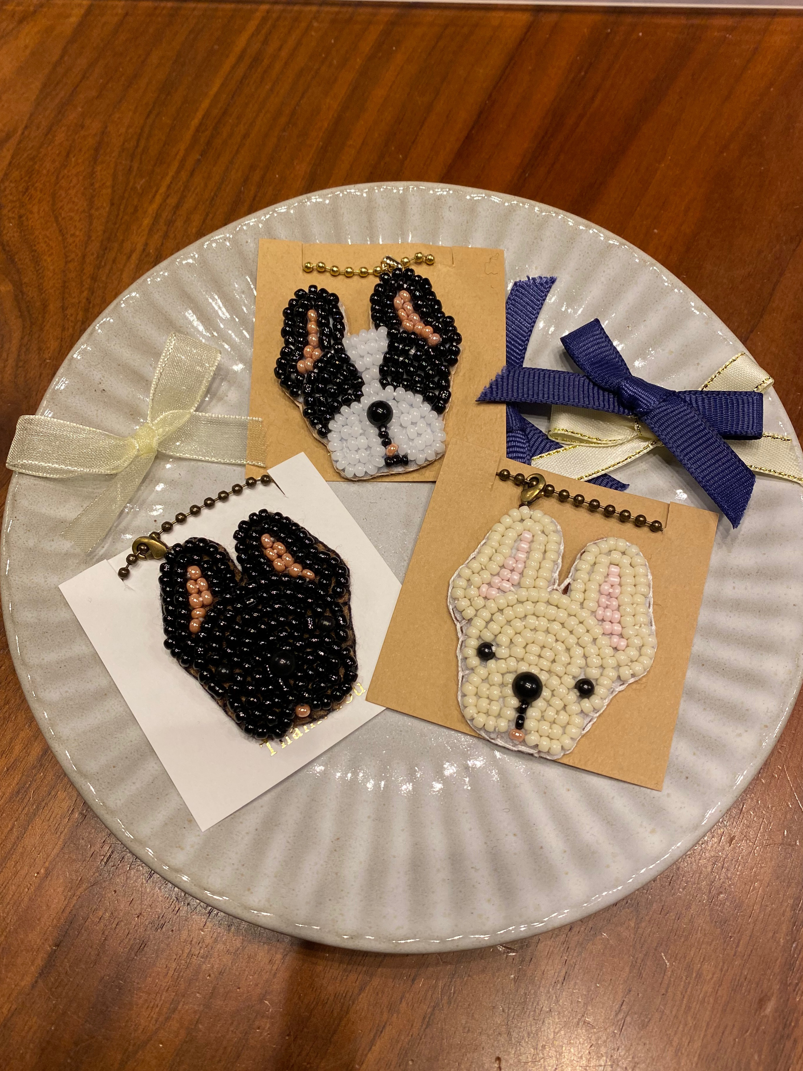 Bagteria ビーズ刺繍バッグ　ボックスイブニングバッグ　バッグテリア Bagteria ビーズ刺繍バッグ ボックスイブニングバッグ バッグテリア