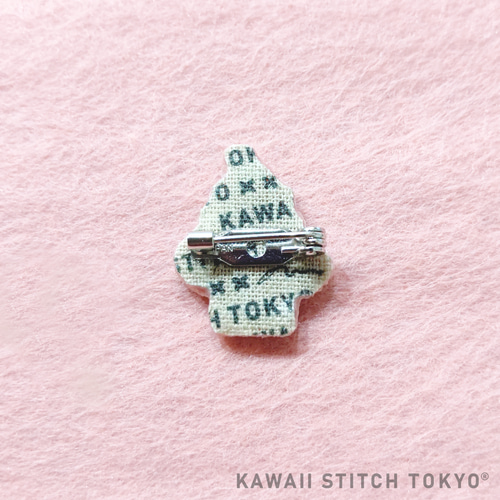 プリン【ブローチ】バッチ バッジ デザート スイーツ 喫茶店 刺繍