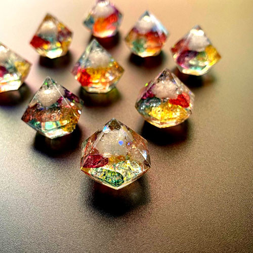 究極グレード　極美品　色彩濃厚　龍神龍宮水晶　約15ミリ 天然水晶「龍」彫刻 92x68x39mm #PB520 - プレミアム天然石専門