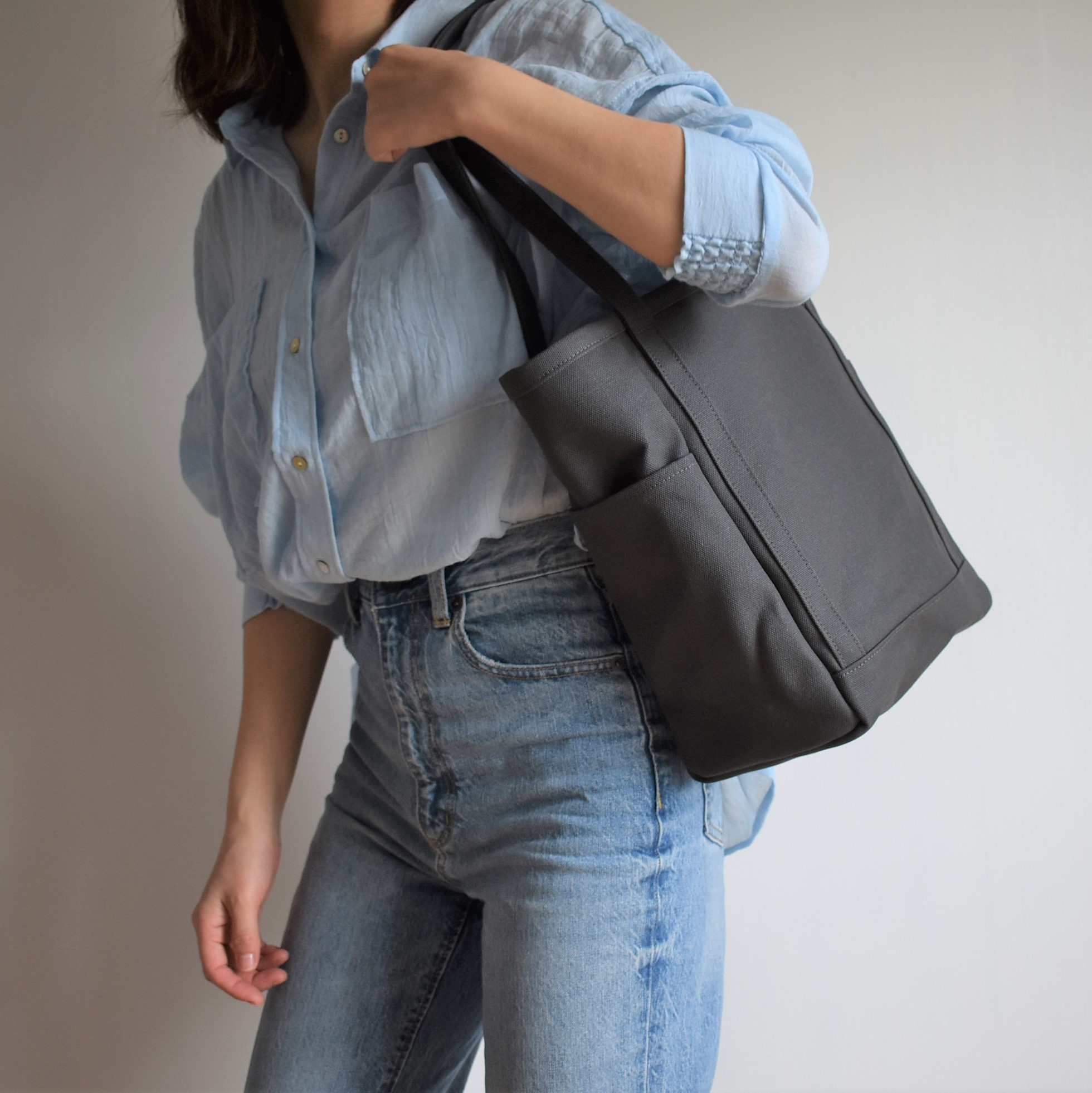 DAY 1 TOTE BAG(チャコール/グレー)