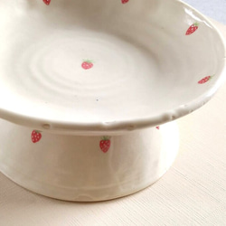 陶のコンポート皿(フルーツ盛皿)【山武市のイチゴ】 15枚目の画像