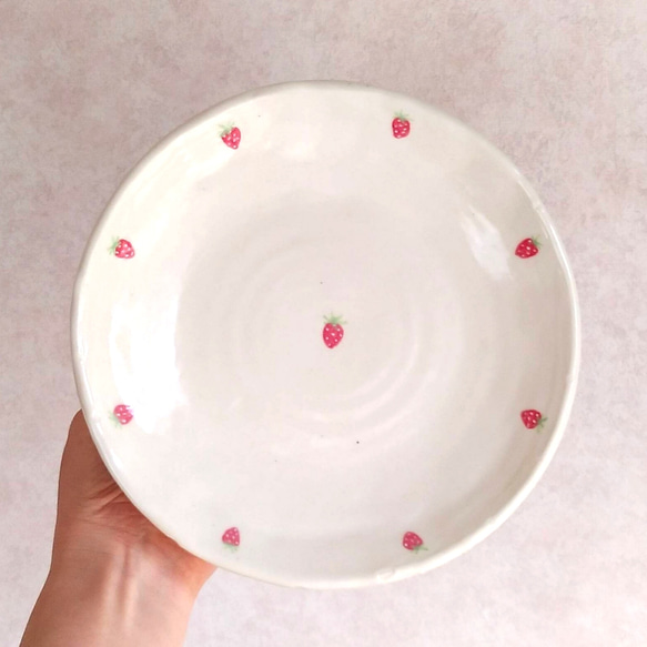 陶のコンポート皿(フルーツ盛皿)【山武市のイチゴ】 12枚目の画像