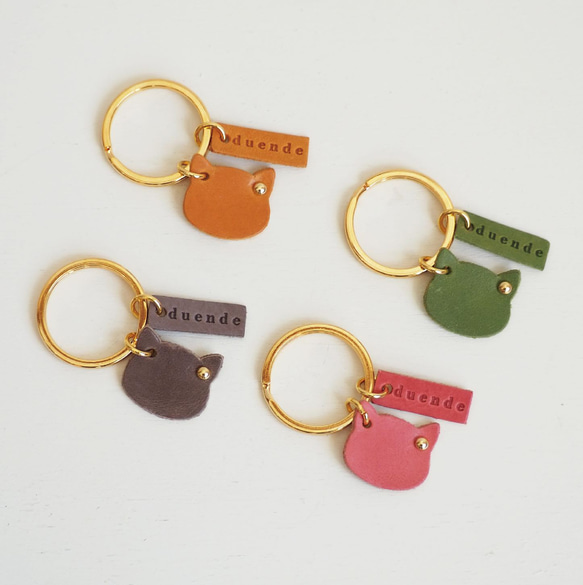 モストロレザー ねこ型キーチャーム 本革 名入れ無料 キーホルダー