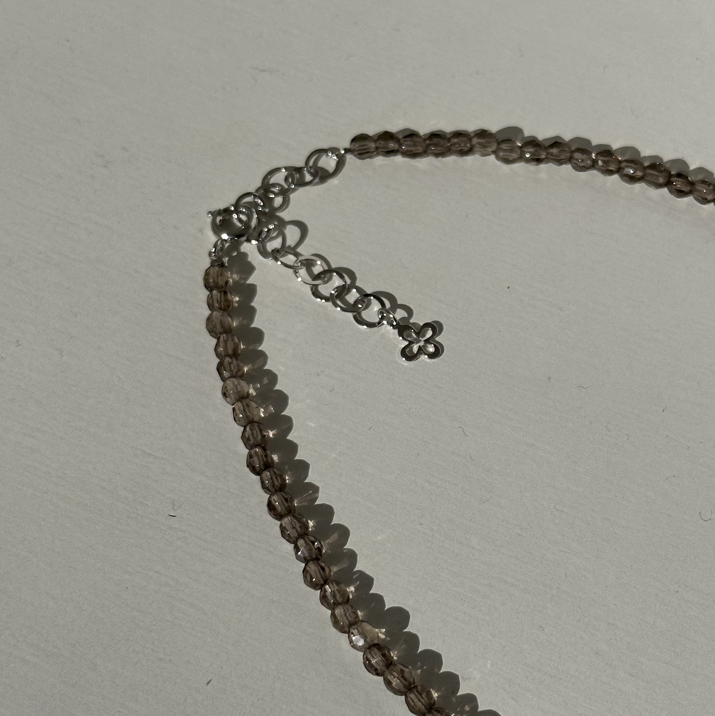 爽やか、天然石と珊瑚のオリジナルネックレス　白珊瑚・ラブラドライト・ローズクォーツ・スモーキークォーツ　R50324H1