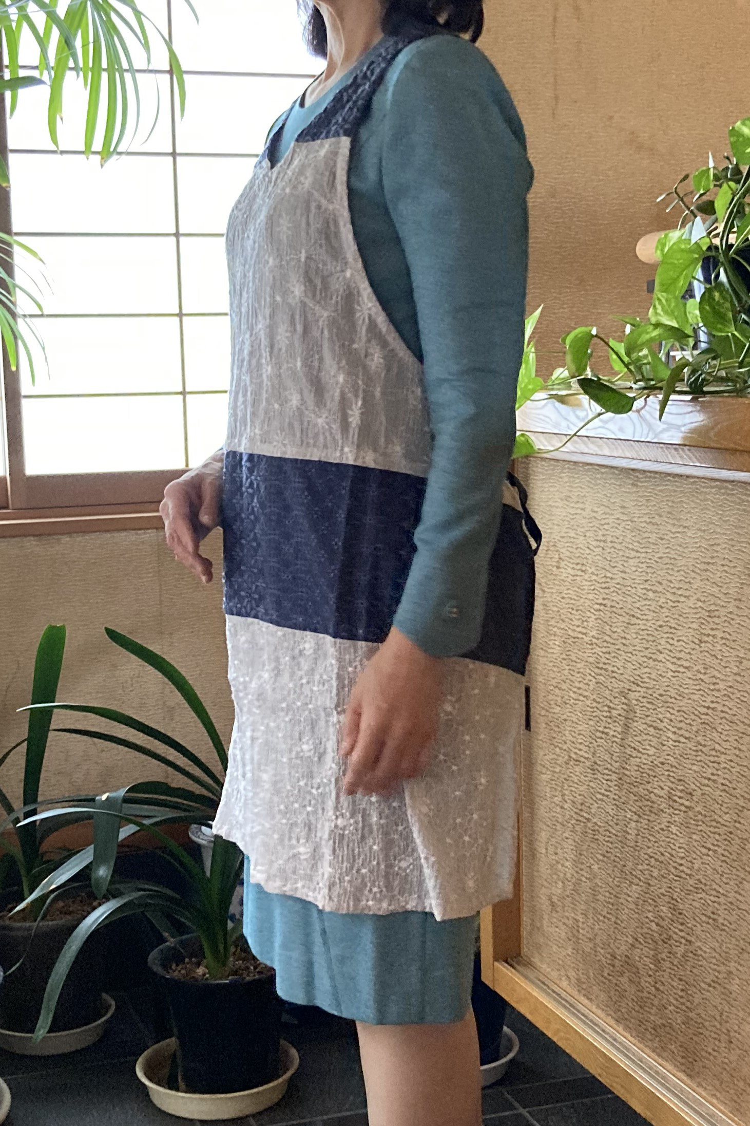 切替レースがオシャレなエレガントエプロン＃44