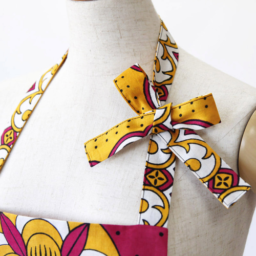 母の日ギフト2025 】 カンガのエプロン（フラワーサークル）エプロン