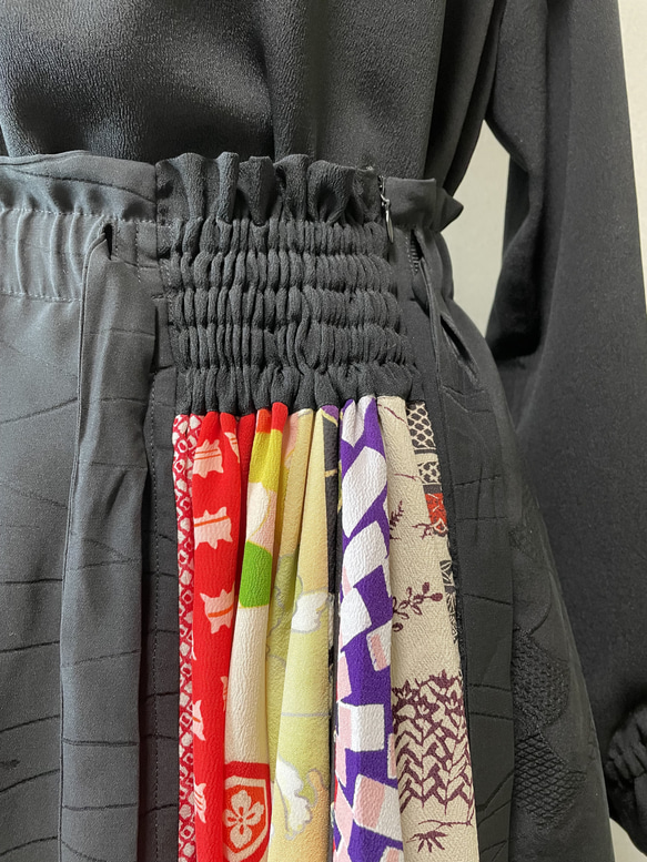 ウエストフリーのセミフレアスカート　着物リメイク　　いろいろパッチワークの楽しいスカート　　送料無料 6枚目の画像