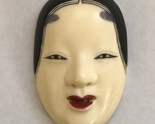 象牙調 若女彫刻 帯留め 桐箱付き Amazon.co.jp: 象牙調 若女