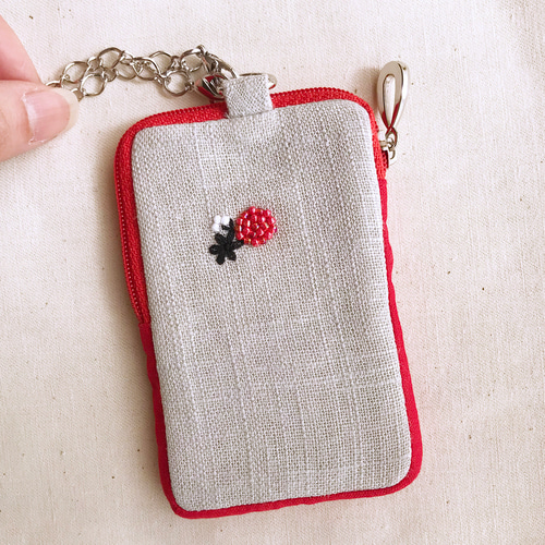 手刺繍パスケース「花鳥風月」 ICカードポーチ。 パスケース・定期入れ
