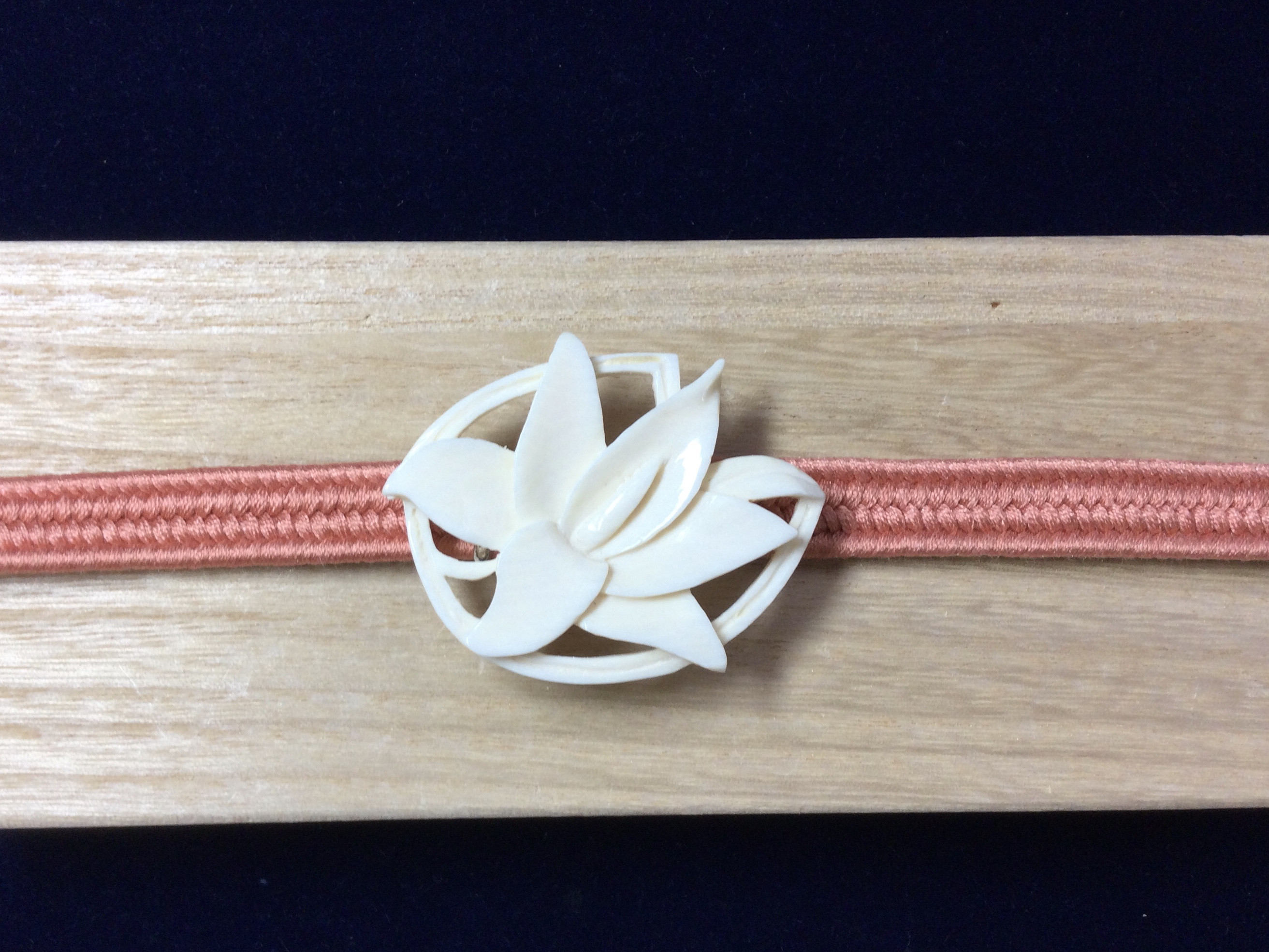 ☆本象牙　帯留め　A-4 ※