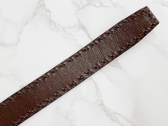 日本製　上質　クロコダイル　マット仕上げ　手縫い　Lサイズ　３５㎜巾　ベルト　真鍮挽物バックル　エキゾチックレザー 6枚目の画像