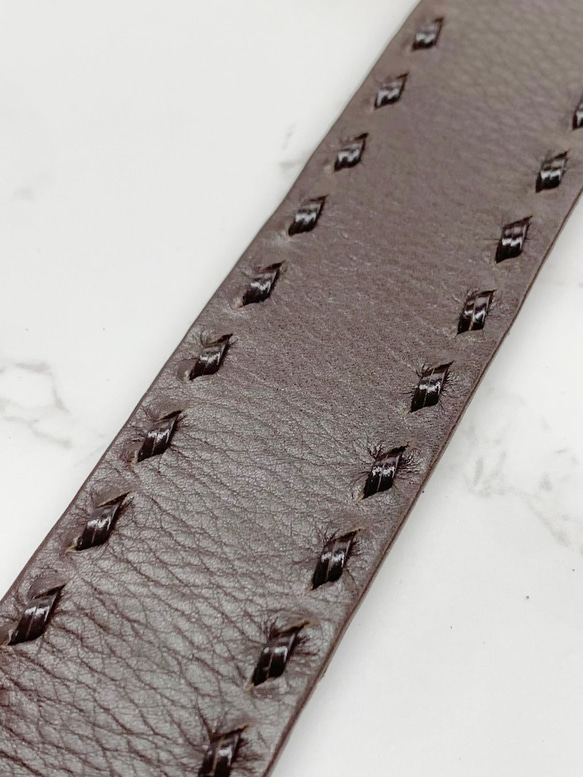 日本製　上質　クロコダイル　マット仕上げ　手縫い　Lサイズ　３５㎜巾　ベルト　真鍮挽物バックル　エキゾチックレザー 5枚目の画像
