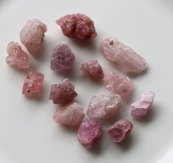 75ｃｔ　天然石　ピンクスピネル　原石　ミャンマー産　セット売り 3枚目の画像