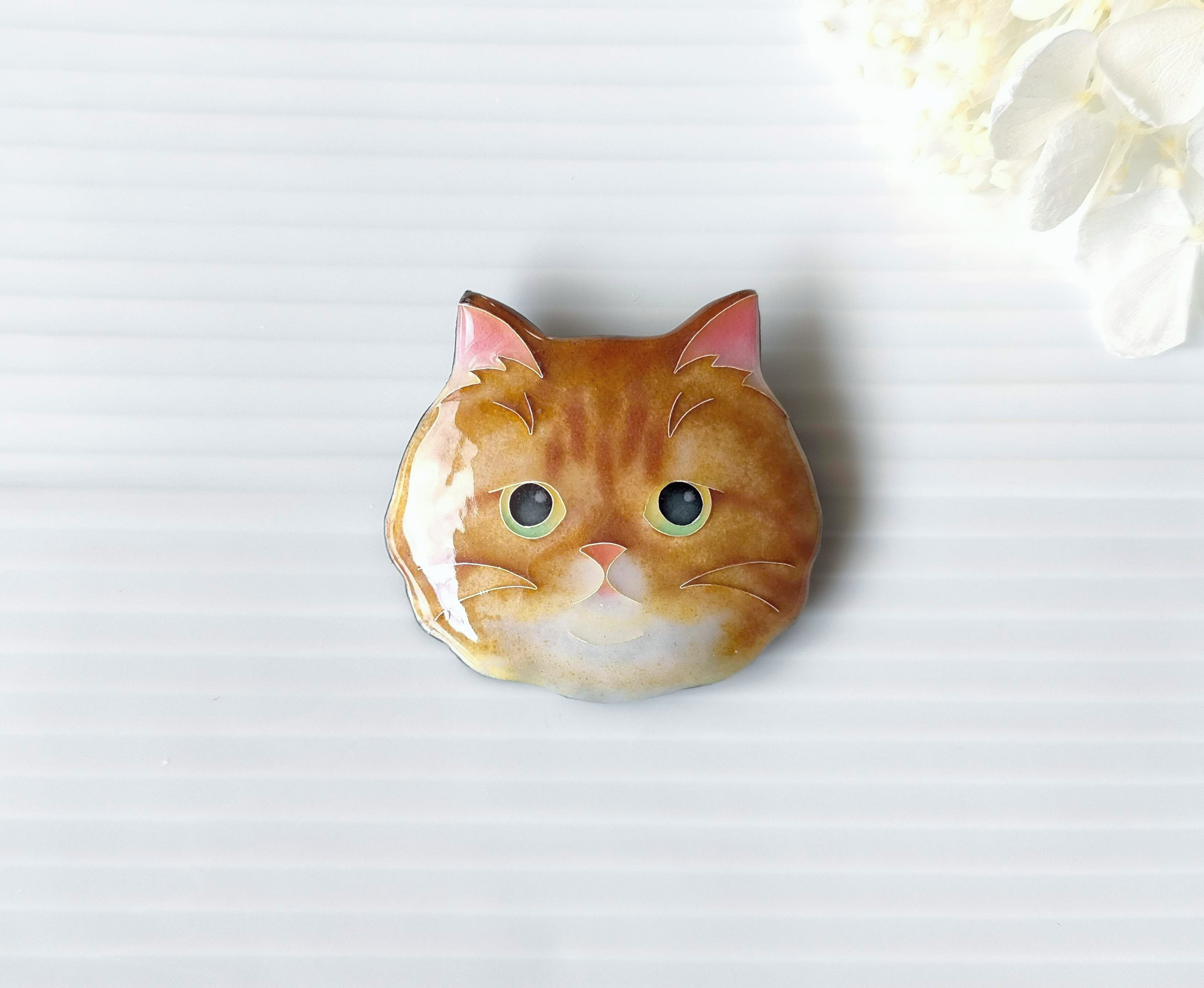 C★ 【猫のブローチ】★七宝作家の作品★即日発送★ネコ