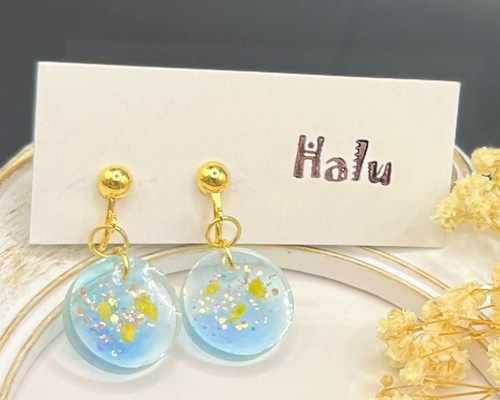 かすみ草 イヤリング ピアス / Blueberry ネイビー | nanuka