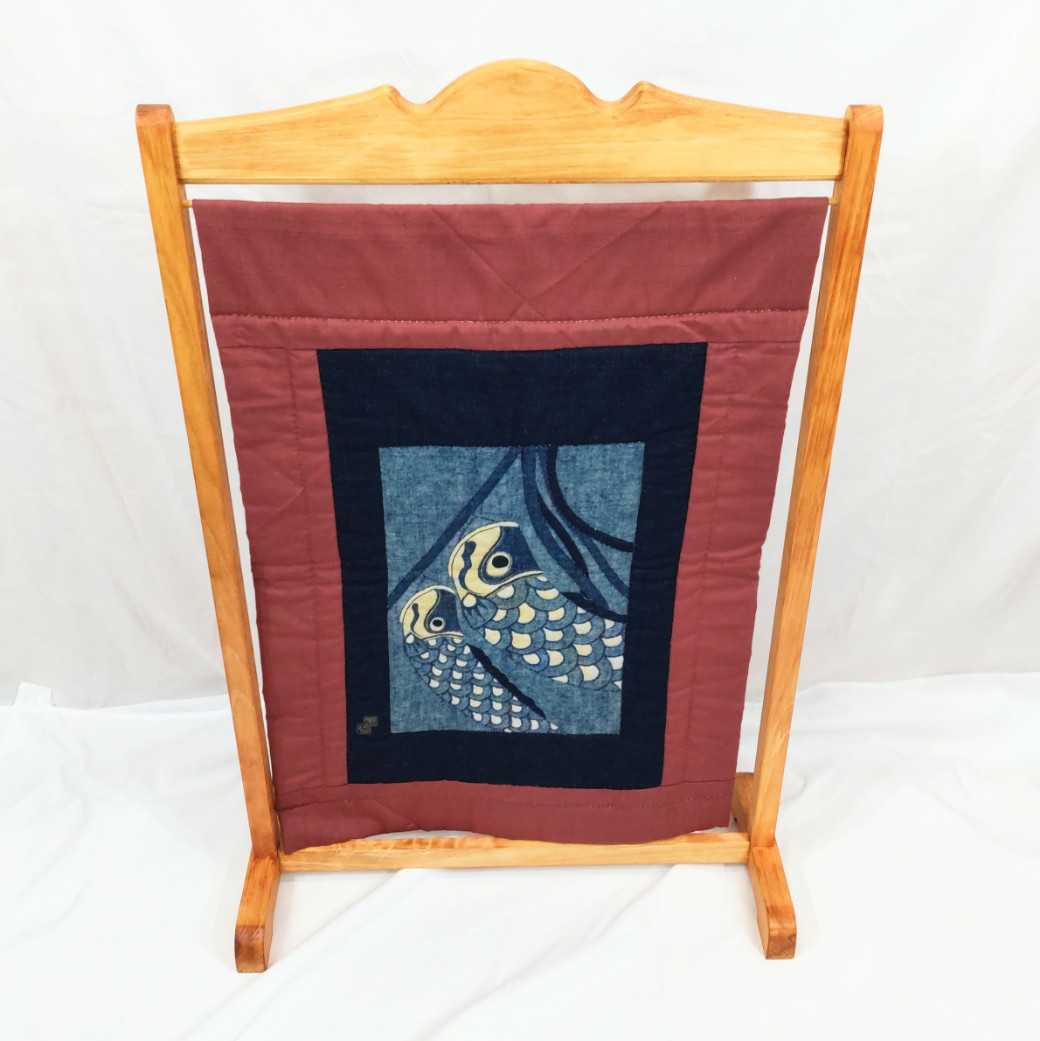 パッチワーク展示向け組み立て式タペストリースタンド ひのき