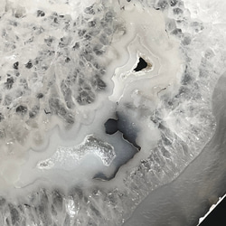 A-7　天然石　アゲート（瑪瑙）　プレート　スライス　水晶　結晶タイプ　ナチュラル　無染色　グレー系 5枚目の画像