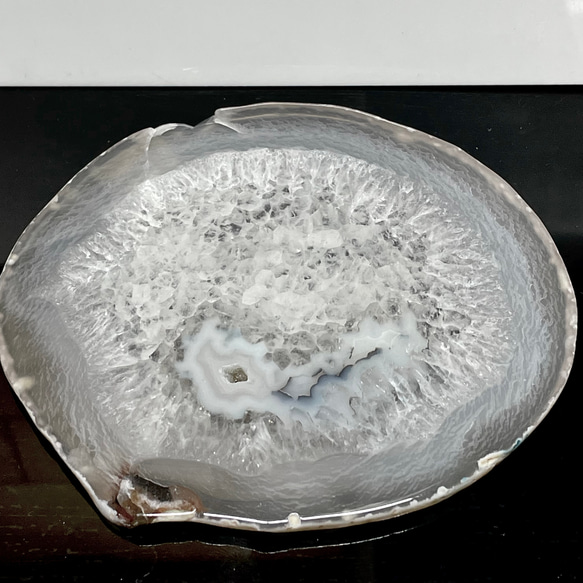 A-7　天然石　アゲート（瑪瑙）　プレート　スライス　水晶　結晶タイプ　ナチュラル　無染色　グレー系 3枚目の画像