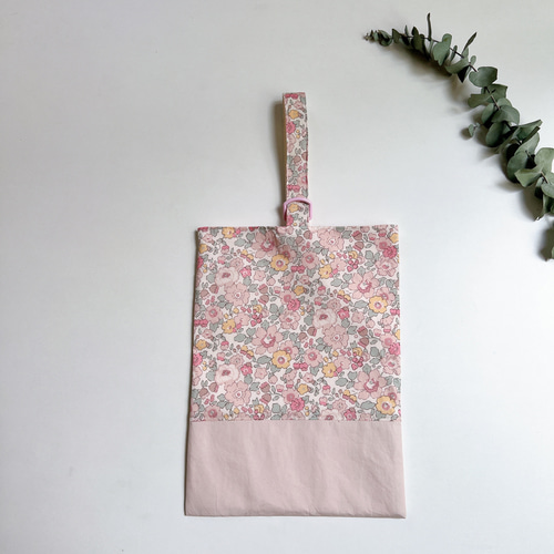 リバティベッツィのシューズ袋☆