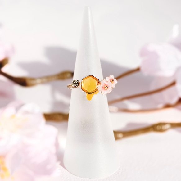 -Honey Flower-  桜ととろーり滴る蜂蜜のリング 1枚目の画像