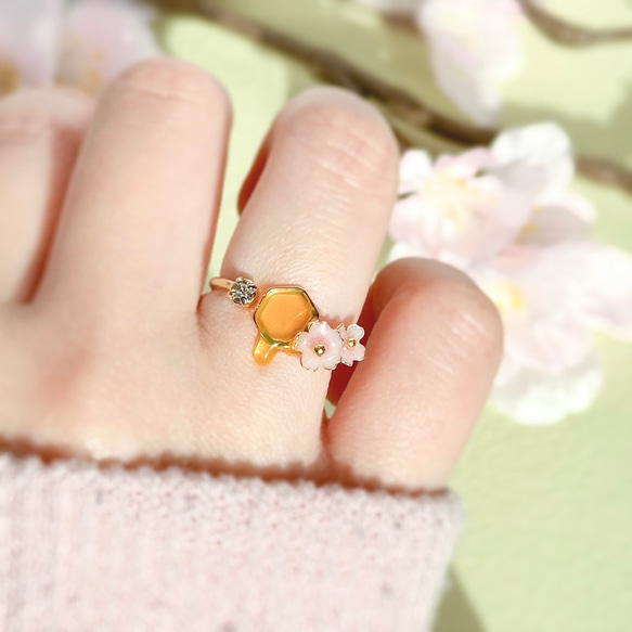 -Honey Flower-  桜ととろーり滴る蜂蜜のリング 2枚目の画像