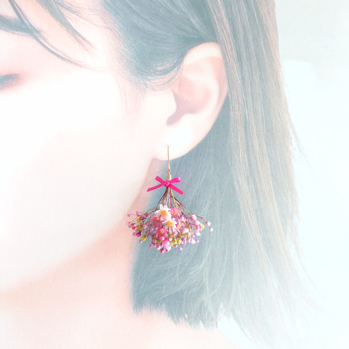 ガラスのフラワーブーケピアスガーデンピンク