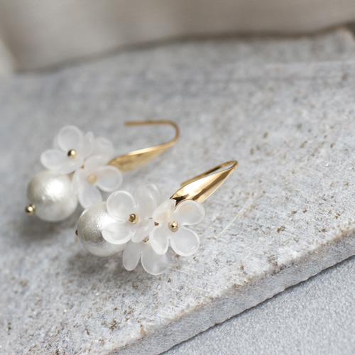 春 花咲く コットンパール × フラワー デザインフックピアス ▪︎大人 