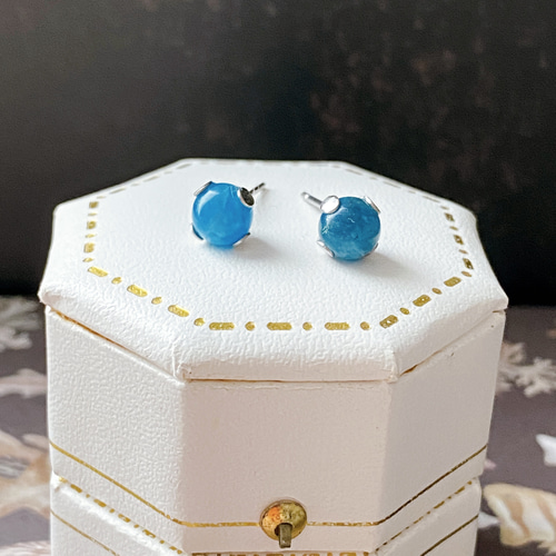 一粒ピアス アパタイト 5.5mm 天然石 サージカルステンレス