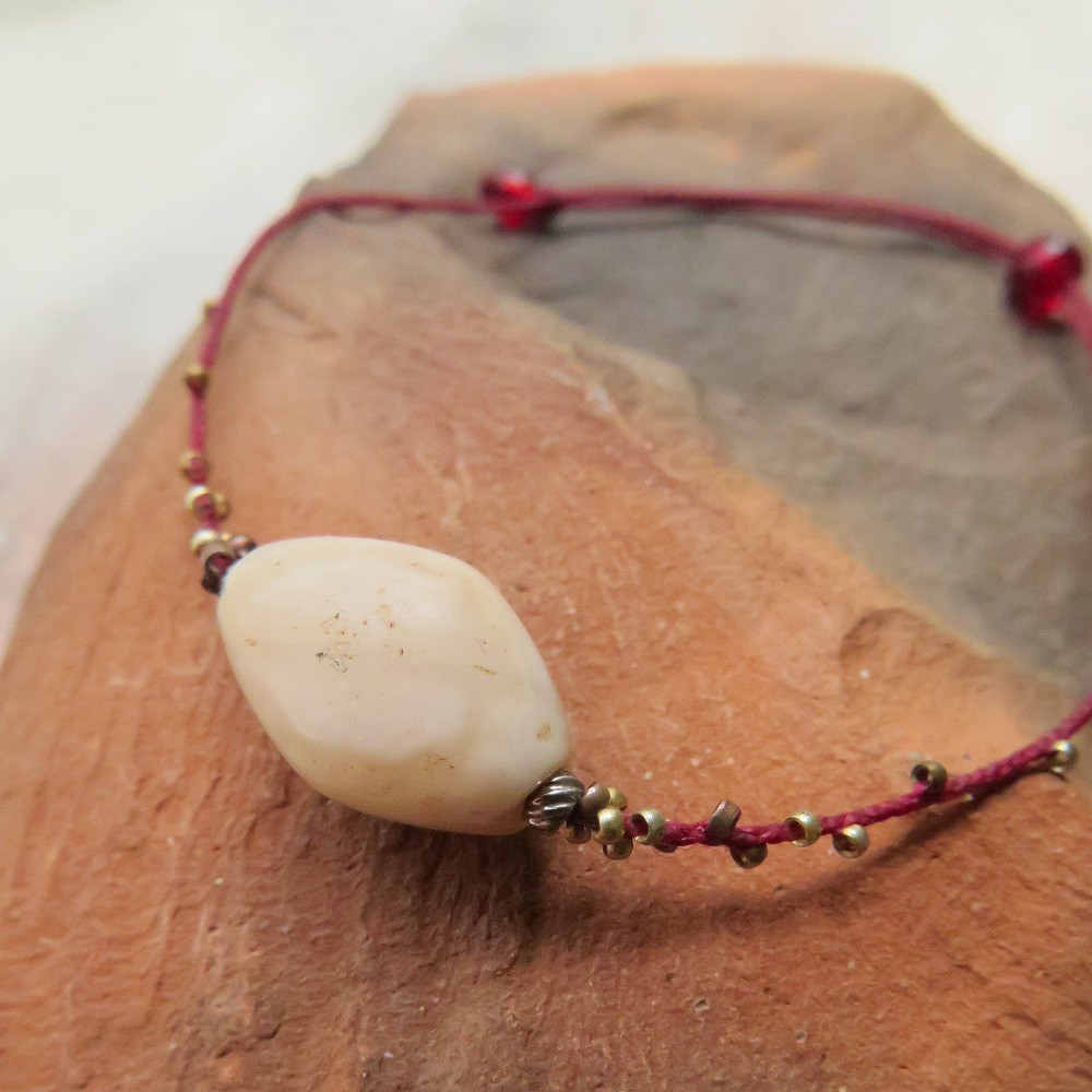 アンティーク　ジュンネ発掘　瑪瑙　＆　メタルビーズ　ブレスレット　千世 chitose