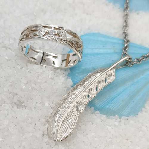 ハワイアンジュエリー フェザーネックレス 5ミリ 透かし リングセット  