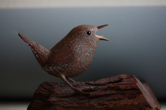 ミソサザイ木彫りの野鳥バードカービング野鳥彫刻 ミソサザイ木彫りの野鳥バードカービング野鳥彫刻