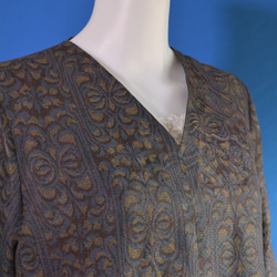 着物リメイク　　V襟の ロングワンピース（絹着物地）七分袖 7枚目の画像